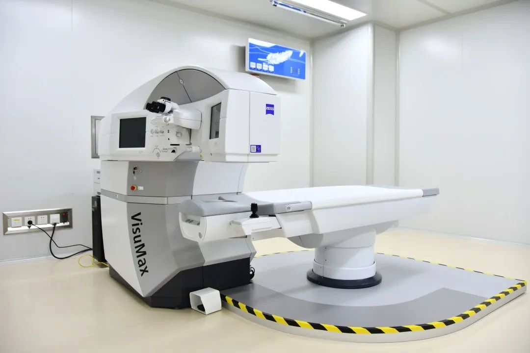 全球最新款、巴中全市第一台德国蔡司全飞秒设备落户巴中博雅眼科医院！