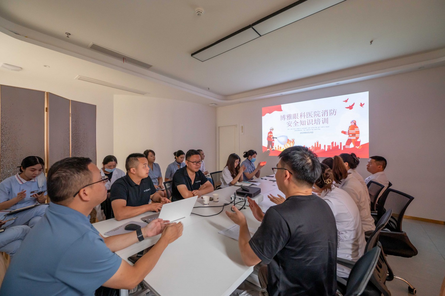 筑牢安全防线，守护光明未来——巴中博雅眼科医院开展全院消防安全知识培训及演练